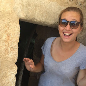 Meet your Posher, Louise